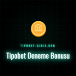 Tipobet Deneme Bonusu kazanan mutlu bir kullanıcı bilgisayar başında